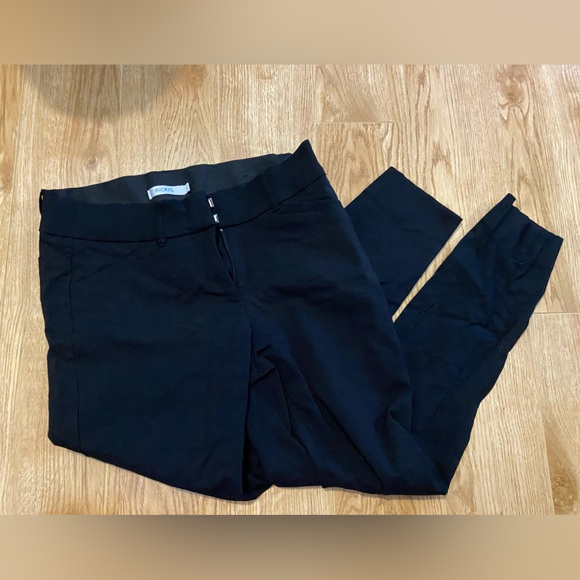 Dress pants - Picture 1 of 3